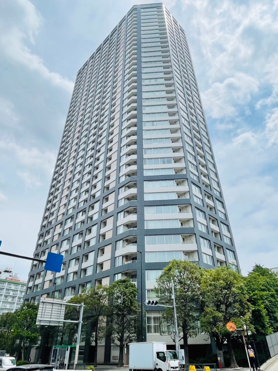 新宿区タワーマンションの賃貸管理がスタート！